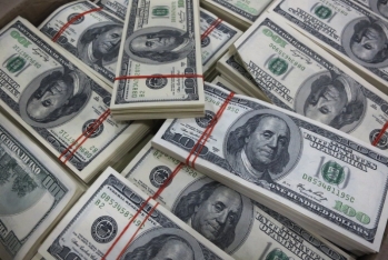 Azərbaycana daxil olan pul baratları üzrə müsbət saldo 530 milyon dolları ötüb