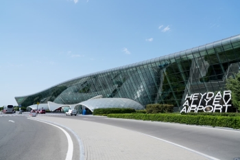 Bakı aeroportunda "Elektron qapı sərhəd nəzarəti sistemi" istifadəyə verilib - FOTOLAR | FED.az