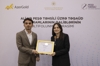 “AzerGold”un təqaüd müsabiqəsinin qalibləri mükafatlandırılıb - FOTOLAR | FED.az