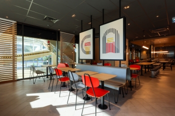 Bakıxanov qəsəbəsində [red]“McDonald’s”[/red] ın yeni restoranı açılıb - [red]FOTOLAR[/red] | FED.az