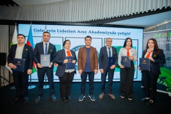 “Araz Akademiyası”nın “Mağaza idarəçiliyi” proqramının növbəti məzunlarına diplomlar - [red]TƏQDİM OLUNUB[/red] | FED.az