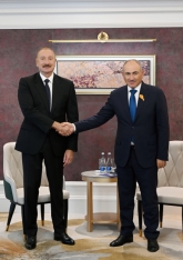 İlham Əliyev və Nikol Paşinyanın Bişkek görüşü - FOTO-VİDEO | FED.az