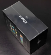 Bu “iPhone” orijinal qiymətindən 400 dəfə baha satıldı - FOTO | FED.az