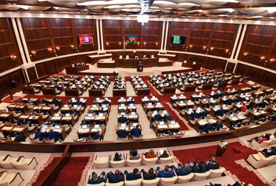 Parlamentdə maliyyə amnistiyası təklif edildi