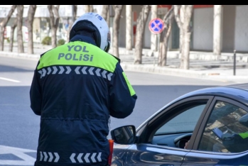 Məktəb və universitetlərin ətrafında maşın saxlayanlar cərimələnəcək