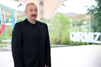İlham Əliyev Xocavənddə olub, Qırmızı Bazar, Hadrut və Sos sakinləri ilə görüşüb - FOTOLAR | FED.az
