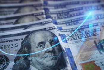 Dollarda son bir ilin ən böyük aylıq bahalaşması