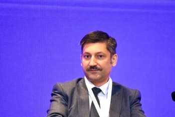 AMB: Sərt nəzarətçi modeli dövrü başa çatır
