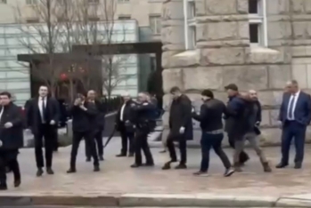 Azərbaycanın ABŞ-dakı səfirliyi: Etirazçılar Prezident avtomobilinə yönəlik hücum aktları həyata keçiriblər