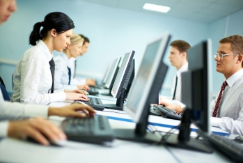 "Business Service Centre" işçi axtarır - VAKANSİYA