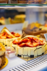  Şəhərin mərkəzində yeni dad məkanı - “Xonça” Chocolate & Patisserie fəaliyyətə başladı - [red]FOTOLAR[/red] | FED.az