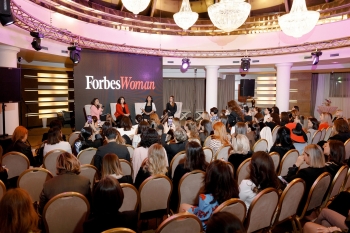 Azərbaycanlı qadın sahibkar “Forbes”un  qonağı olub - FOTOLAR | FED.az