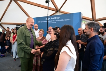 İlham Əliyev Şuşanın Kiçik Qaladərəsi kəndində görülən işlərlə tanış olub - FOTOLAR | FED.az