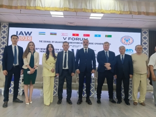 Bişkekdə Türk dünyasının qiymətləndirmə zirvəsi: CAATS-da rəhbərlik Türkiyəyə keçdi, Vüqar Oruc “Fəxri Prezident” seçildi | FED.az