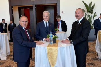 İlham Əliyev Misirdə Paşinyanla söhbətləşdi - FOTOLAR | FED.az