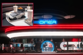 İlk "Tesla Diner" restoranı açılıb - VİDEO