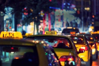 Paytaxtda fəaliyyət göstərən taksi xidmətləri hansı qiymətləri - Təklif Edir?