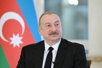 Prezident “Balland – Kəlbəcər balı, arı və arıçılıq məhsulları mağazası”nın açılışında iştirak edib
