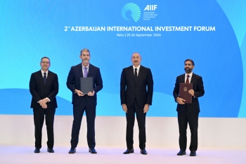 II Azərbaycan Beynəlxalq İnvestisiya Forumunda sənədlər mübadilə edilib - FOTOLAR | FED.az
