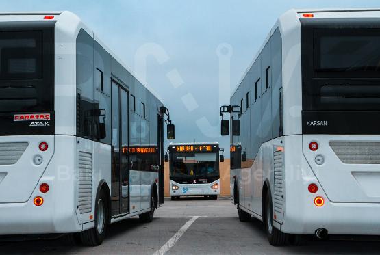 Bakıya yeni avtobuslar gətirilib - FOTO