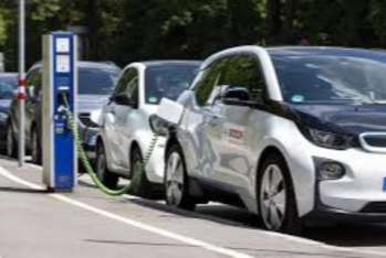 Azərbaycanın xaricdən idxal etdiyi elektromobillər 7,6 min dollar ucuzlaşıb - RƏQƏMLƏR