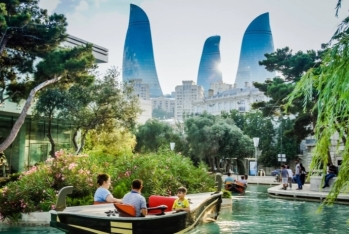 Azərbaycana turist axını 2 % azalıb