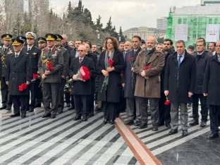 ATİB-in nümayəndə heyəti “Ana Harayı” abidəsini ziyarət edib - FOTOLAR | FED.az