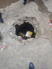 ADSEA dağılmış kanalizasiya quyusunu nə vaxt düzəldəcək? - [red]FOTOLAR[/red] | FED.az