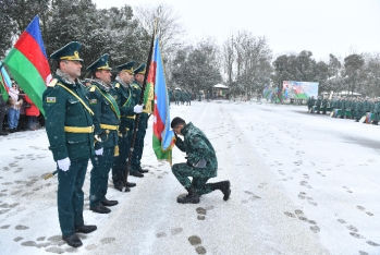 Birləşmə və hərbi hissələrdə gənc sərhədçilərin andiçmə mərasimi keçirilib - FOTOLAR