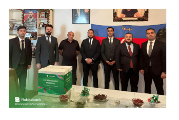 Rabitəbank Zəfər Günü ərəfəsində şəhid ailələrini - ZİYARƏT EDİB