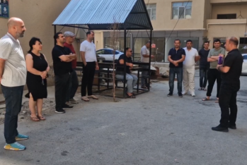 "AAAF Park" yaşayış kompleksində 300-dən çox ailə mənzillərinə çıxarış ala bilmir - VİDEO