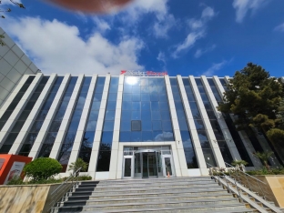 “Xalq Həyat” yeni ofisinə köçdü – [red]YENİ ÜNVAN - FOTOLAR[/red] | FED.az