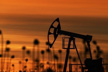 Bloomberg: Rusiyanın neft ixracı son 19 ayın ən aşağı səviyyəsinə düşüb