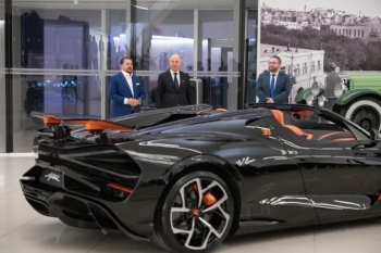 Bugatti Mistral - Dünyanın ən sürətli roadsteri artıq Azərbaycanda -[red] FOTOLAR[/red] | FED.az
