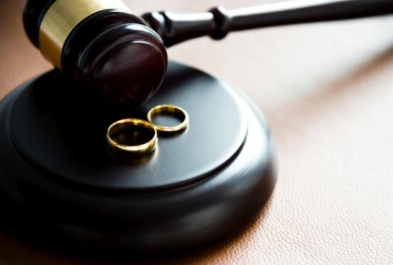 Boşanma zamanı ipotekada olan mənzil necə bölünür?