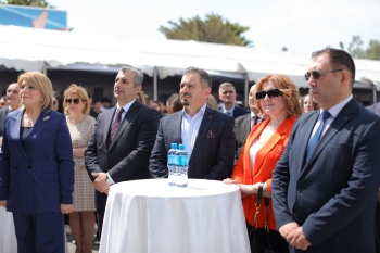 “OBA” marketlər şəbəkəsi Karyera Sərgisində iştirak etdi  -[red] FOTO [/red] | FED.az