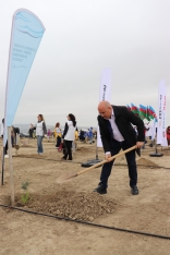 Azərbaycan Kredit Bürosunun kollektivi ağacəkmə aksiyasında - [red]İŞTİRAK EDİB[/red] | FED.az