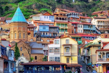 Tbilisidə 15 hotel - BAĞLANIB