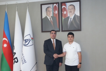 Rektor  BANM-da təhsil almaq istəyən abituriyentlərlə görüşüb | FED.az
