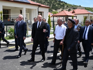 Prezident Laçının Sus kəndinə köçmüş sakinlərlə görüşüb - FOTOLAR[b][red] - YENİLƏNİB[/red][/b] | FED.az