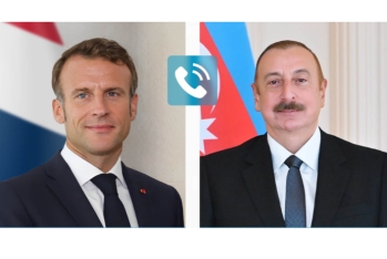 İlham Əliyevlə Makron arasında telefon danışığı olub
