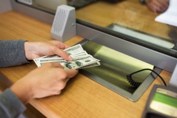 Avstriyadan Azərbaycana pul köçürmələri 40%-ə yaxın azalıb