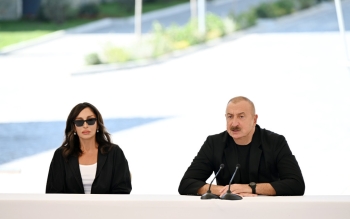 Prezident Kəlbəcər şəhərinin sakinləri ilə görüşüb, onlara mənzillərin açarlarını təqdim edib - [red]YENİLƏNİB[/red] | FED.az