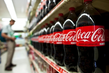 “Coca-Cola”ın satışları bir aya - 25% AZALIB