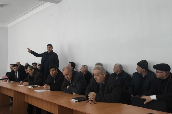 Aqrar sığortada 1000 manatlıq buğda 7,4 manatla qorunur - Ucarda fermerlərlə görüş | FED.az