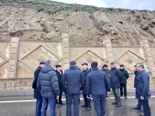 Bibiheybət yolu bağlandı – NAZİR ƏRAZİYƏ GETDİ - VİDEO | FED.az