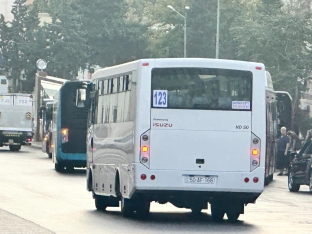 Azərbaycanda ilk dəfə: Hacıqabulda buraxılan avtobuslar Bakı-Sumqayıt marşrutunda! - FOTOLAR | FED.az