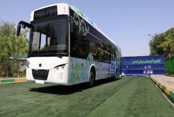 İranın istehsal etdiyi ilk elektrobus - İstifadəyə Verilib