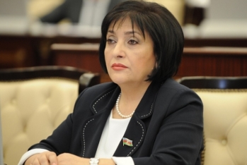 Sahibə Qafarova deputatları diqqətli olmağa çağırıb