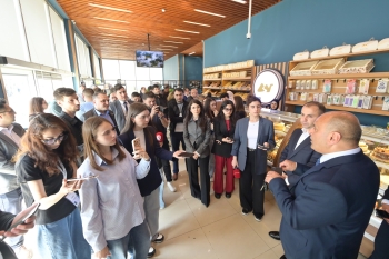 Hibrid avto ustası, aşbaz, parnik işçisi və …məktəbdə otel - [red]Peşə təhsili əmək bazarına yeni qapı açıb –REPORTAJ[/red] | FED.az